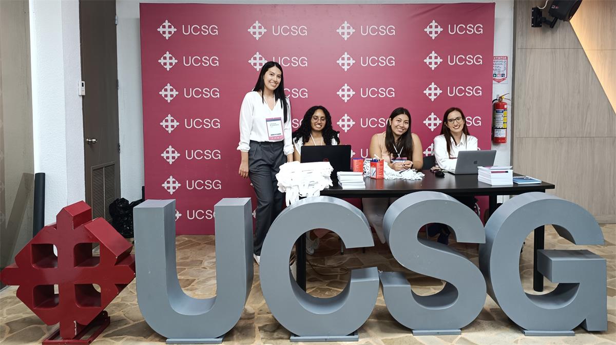 Parte del equipo de organización del evento